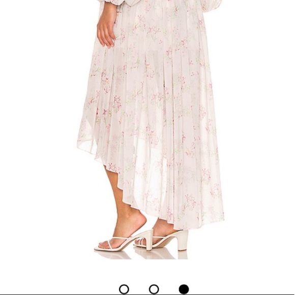 MAJORELLE The Foat Midi Dress in Lavender Floral - Picture 4 of 14